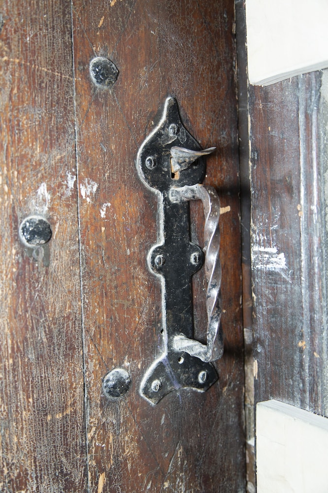 cheval abbey strand apartments at holyrood