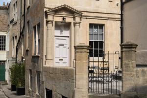 hiding space trim street apartments