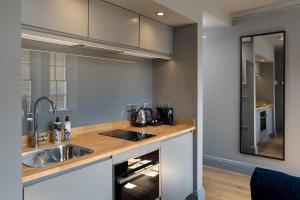 hiding space trim street apartments