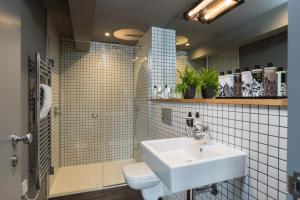 hiding space trim street apartments