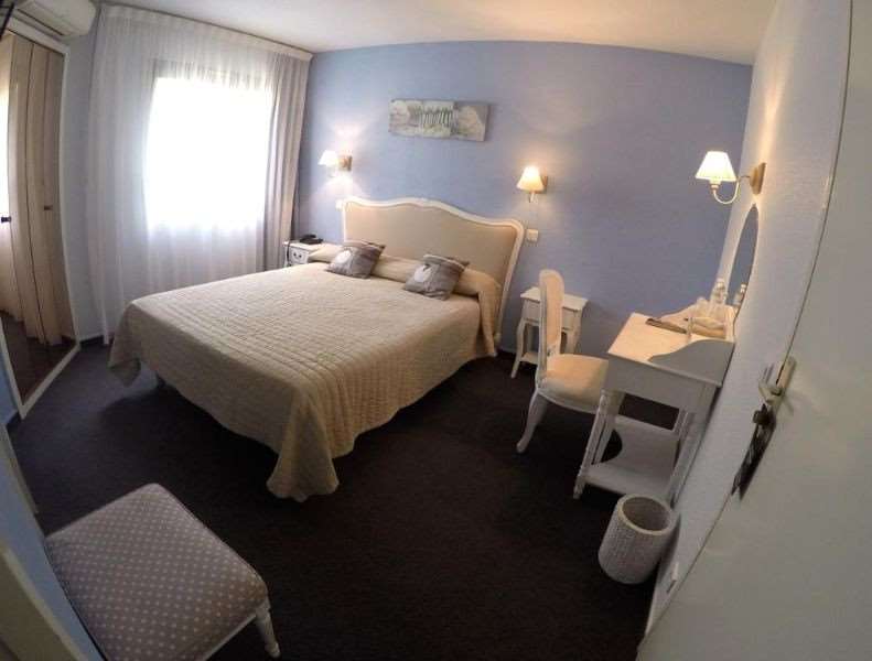 citotel noemys gradignan ex chalet lyrique