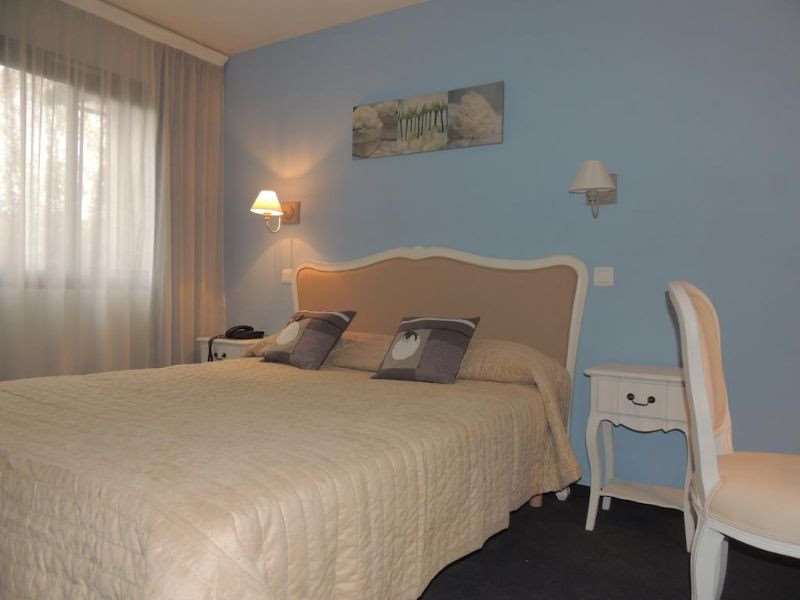 citotel noemys gradignan ex chalet lyrique