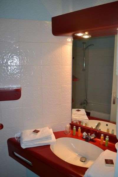 citotel noemys gradignan ex chalet lyrique