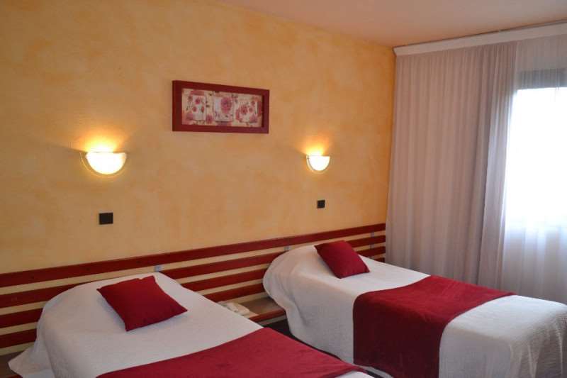 citotel noemys gradignan ex chalet lyrique