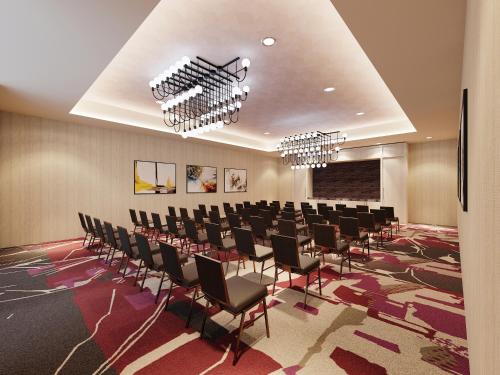 the knoll hotel napa valley tapestry collection by hilton