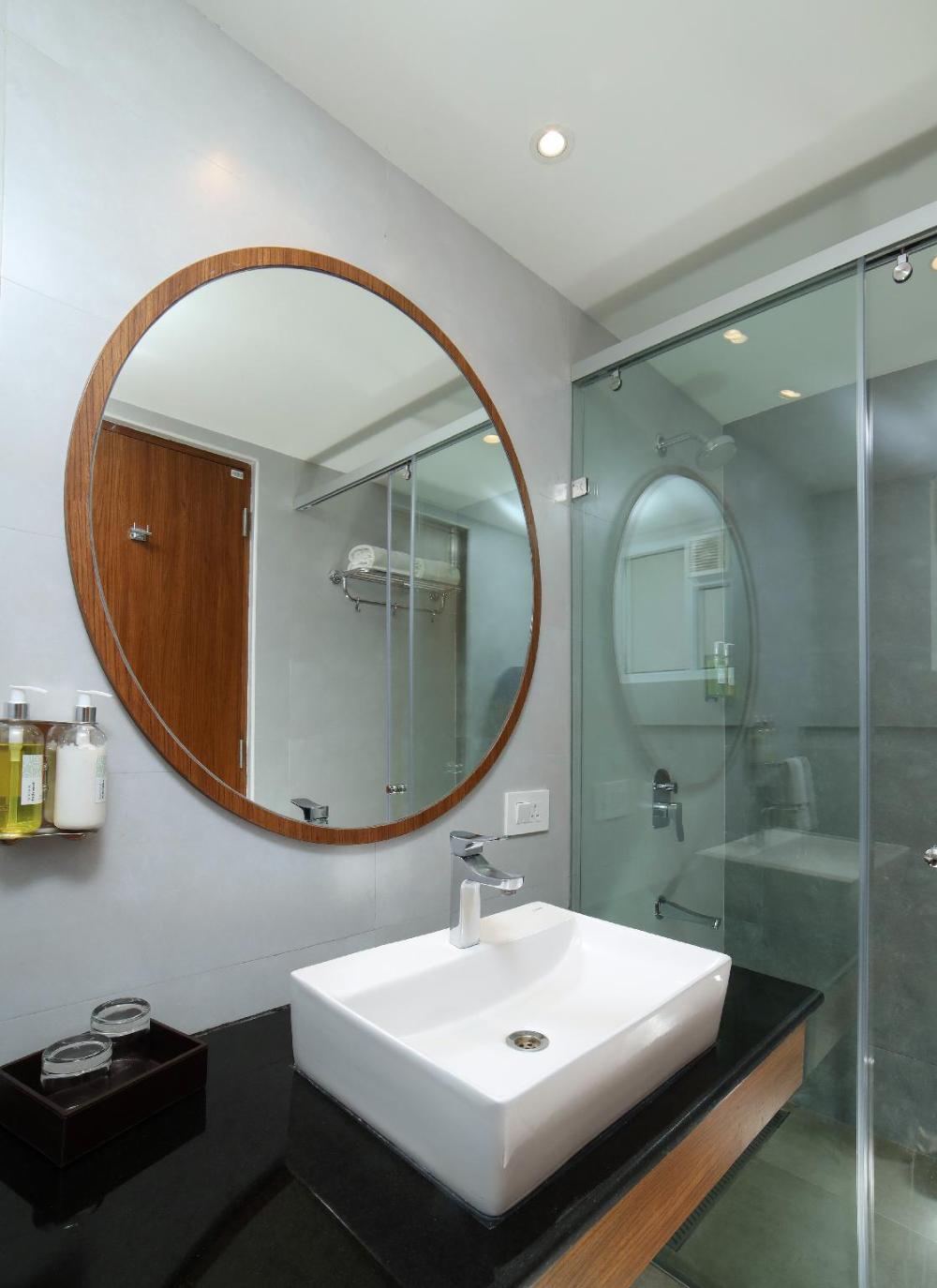 lilac hotel 5th block