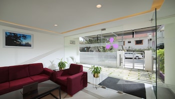 lilac hotel 5th block