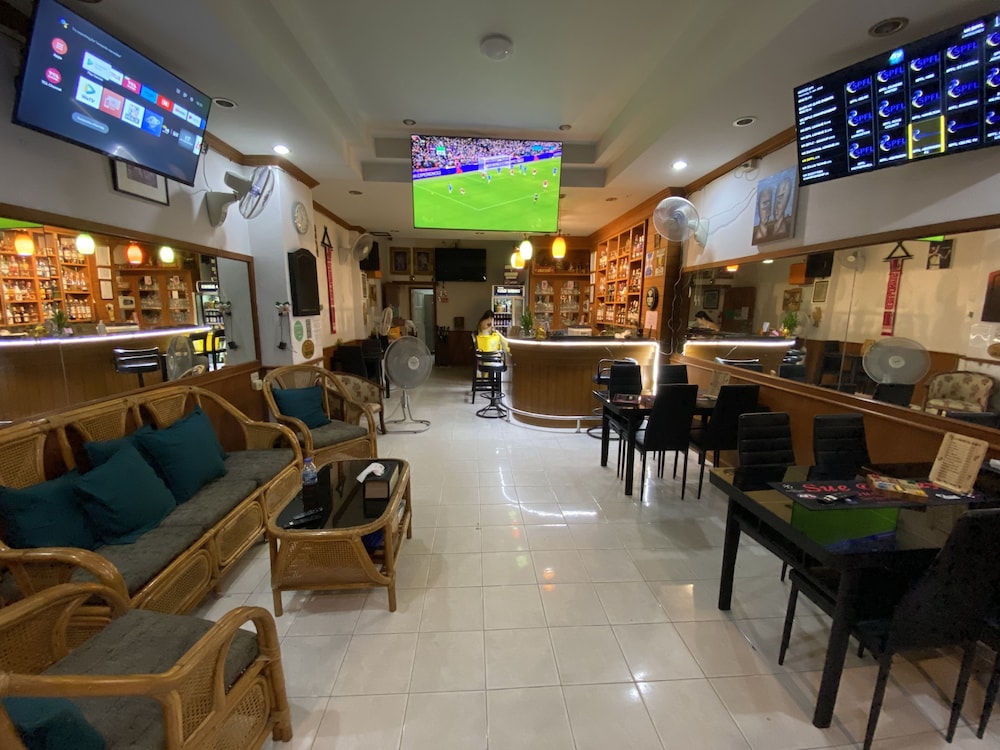 sue at cozy guesthouse