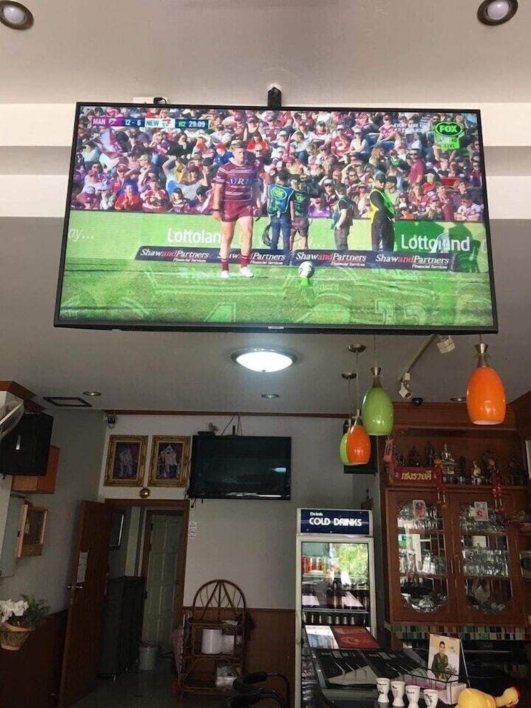 sue at cozy guesthouse