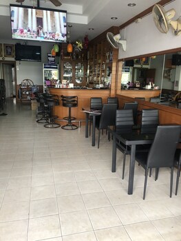 sue at cozy guesthouse