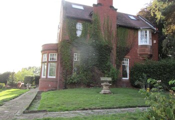 brass castle country house accommodation