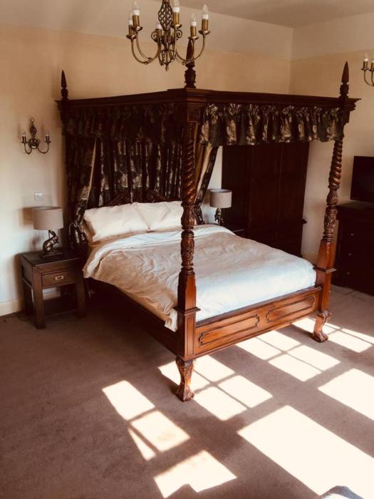 brass castle country house accommodation