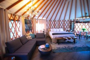 escalante yurts
