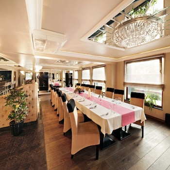 m hotel sosnowiec