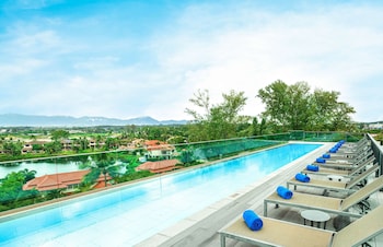 hilton garden inn phuket thailand