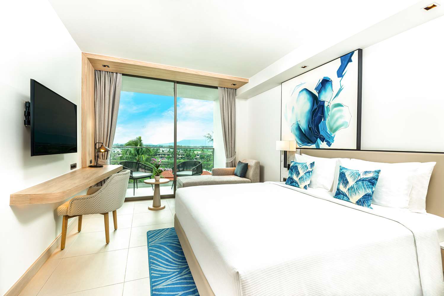 hilton garden inn phuket thailand