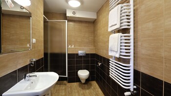 hotel diament spodek katowice