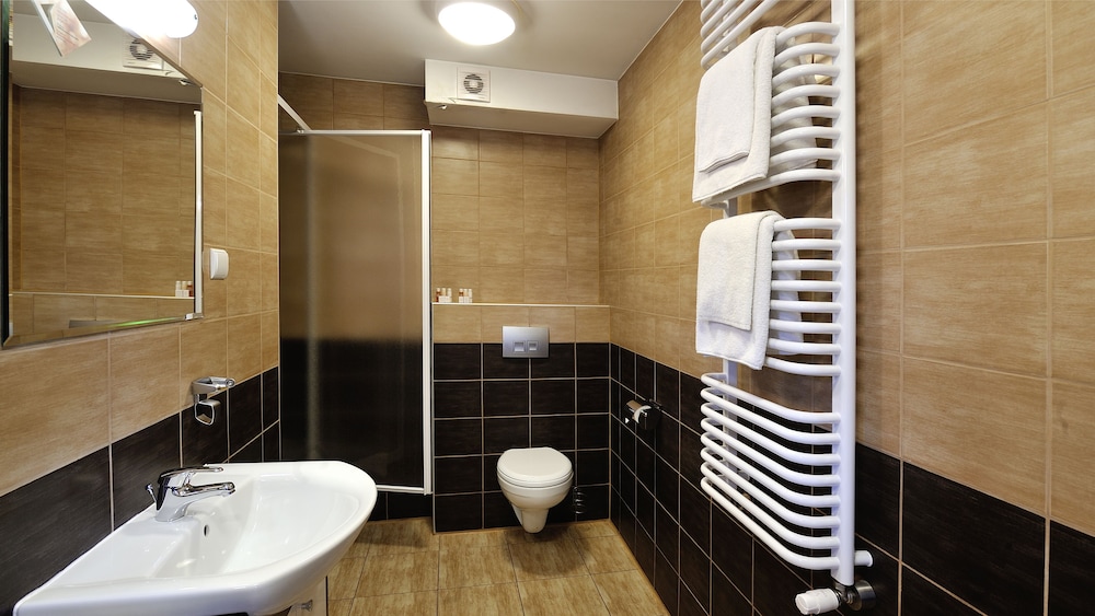 hotel diament spodek katowice