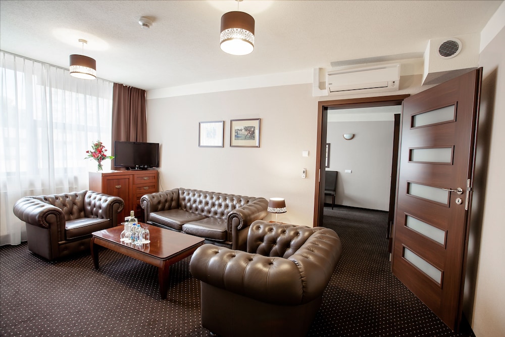 hotel diament spodek katowice