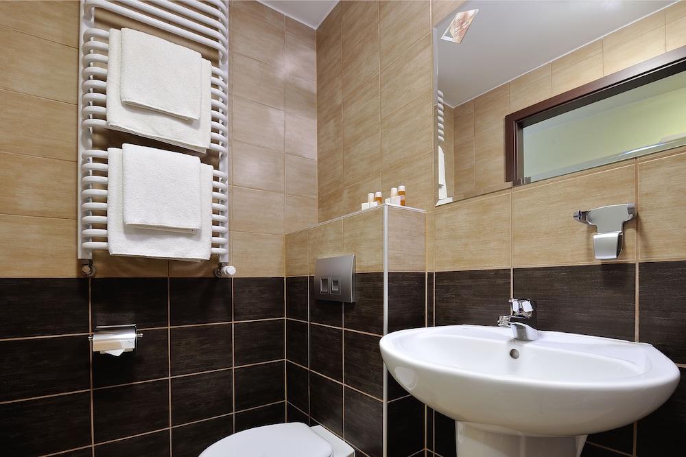 hotel diament spodek katowice