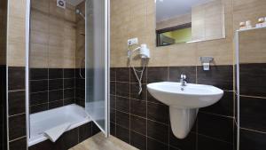 hotel diament spodek katowice
