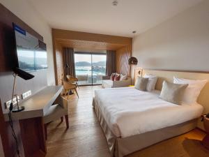 golden tulip porto vecchio