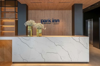 park inn by radisson vilnius airport hotel and conference centre