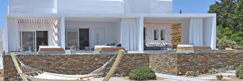tinos