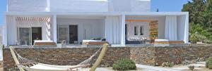 tinos