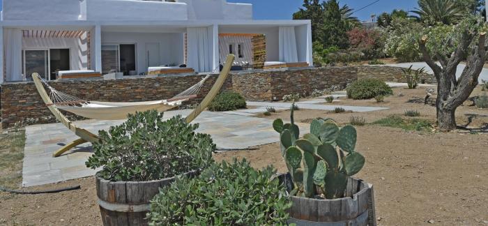 tinos