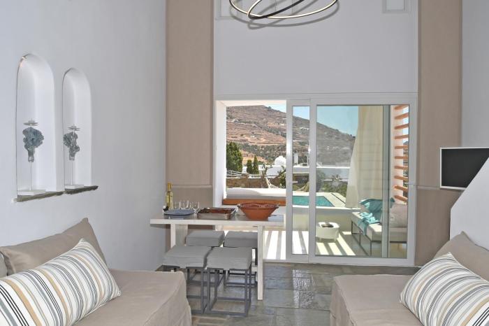 tinos