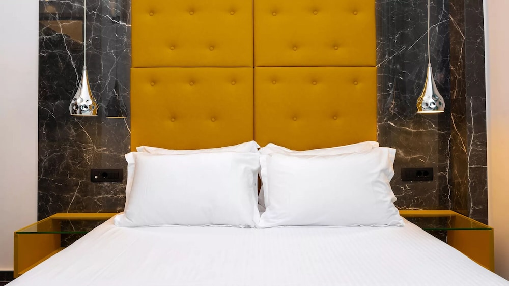 deluxe rest boutique