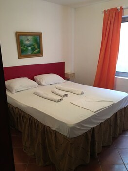 apartments and rooms castello