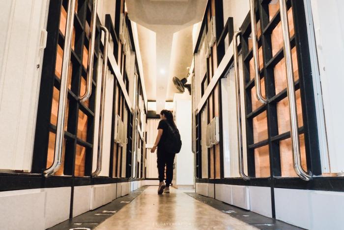 sleep box hostel suratthani