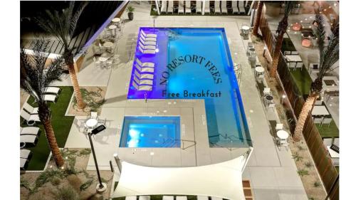 hampton inn and suites las vegas convention center