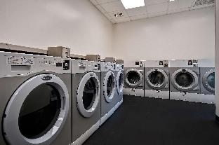 hampton inn and suites las vegas convention center