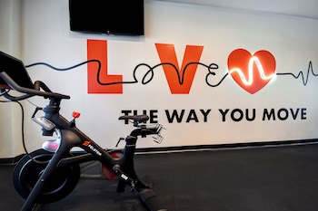 hampton inn and suites las vegas convention center