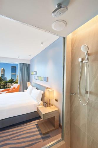 doubletree by hilton perth waterfront