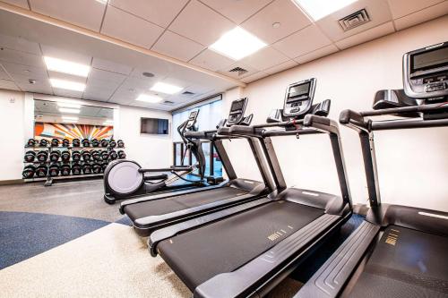 hilton garden inn asheville south