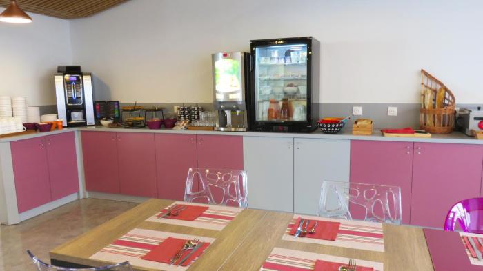 appart hotel mer and golf city bordeaux lac