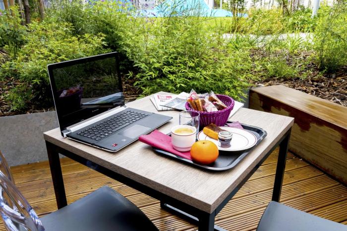 appart hotel mer and golf city bordeaux lac