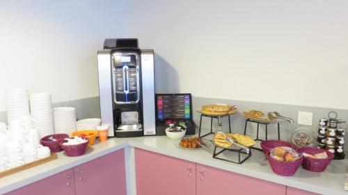 appart hotel mer and golf city bordeaux lac