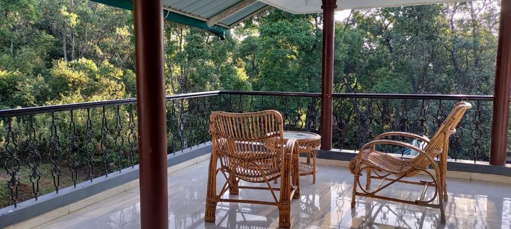 my space holiday inn munnar