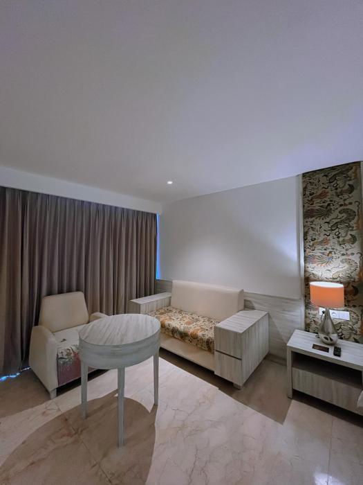 the capital hotel and resort seminyak