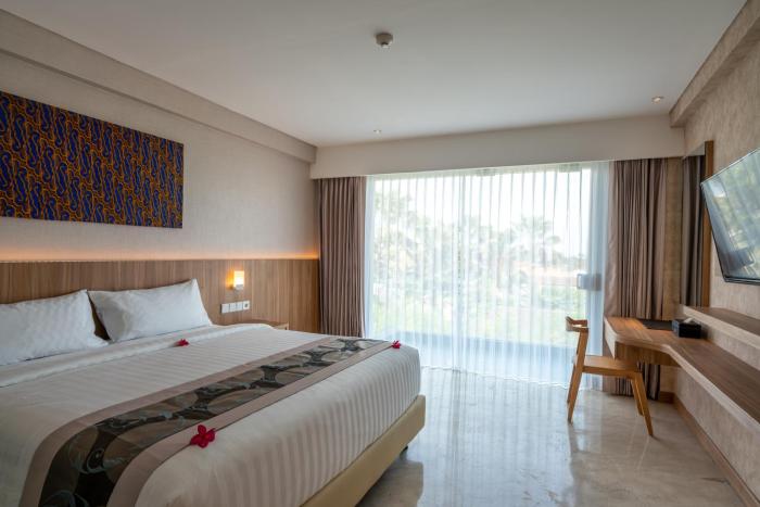 the capital hotel and resort seminyak