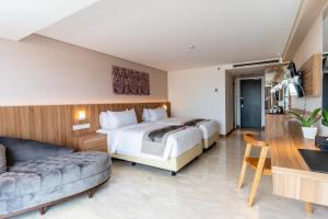 the capital hotel and resort seminyak