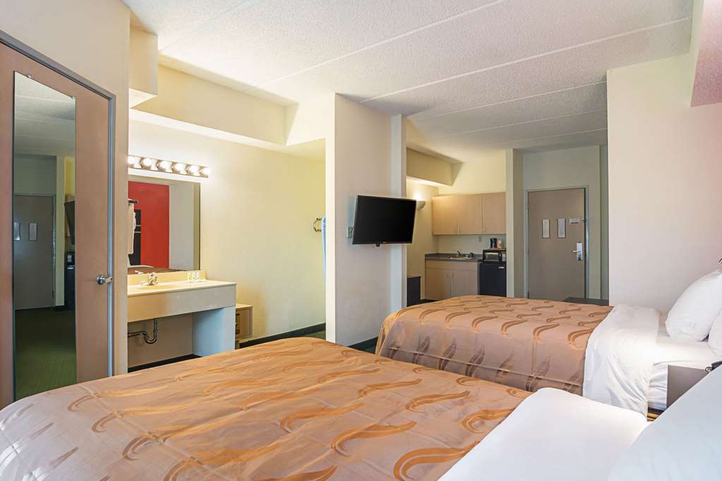 quality suites atlanta airport east