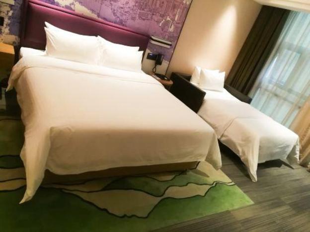 hampton by hilton nanning east station