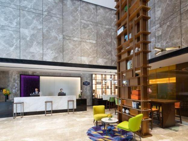 hampton by hilton nanning east station