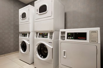 hilton garden inn milwaukee brookfield conference center wi